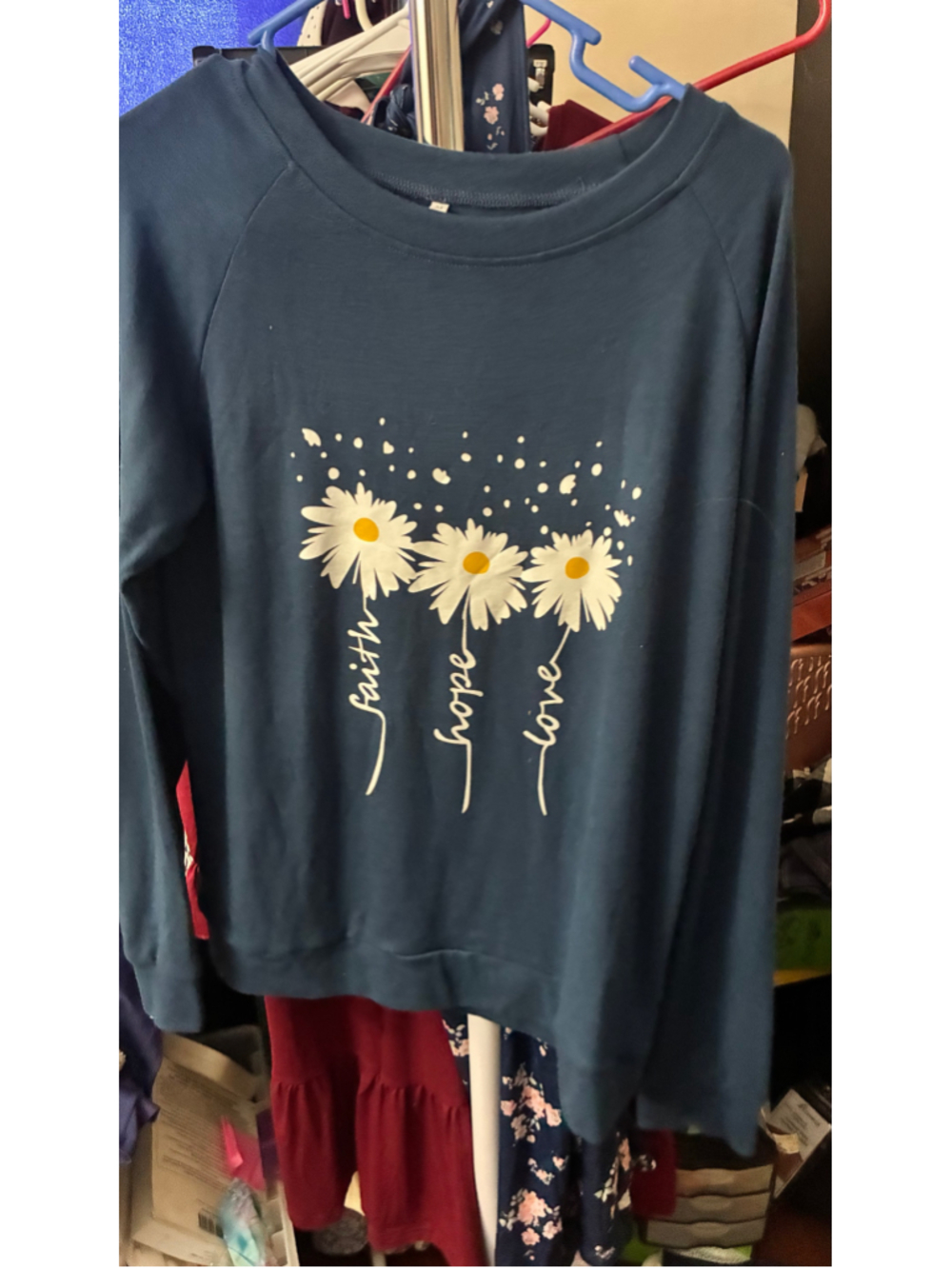 Women's Unbranded Faith Hope Love Daisy Sweatshirt Blue Size M